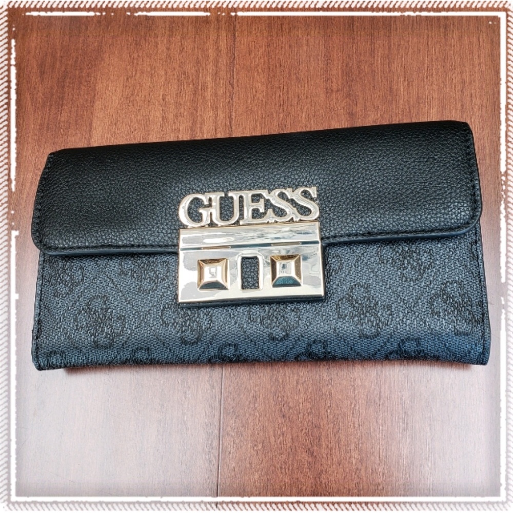 GUESS  black wallet